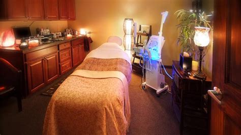 A <b>couples massage</b> gives you individual benefits while boosting your bond as companions. . Couples massage west bloomfield